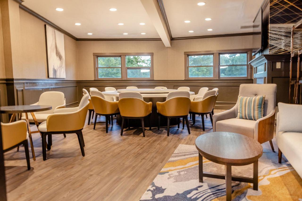 Chateau Merrimack Hotel & Spa Tyngsboro Εξωτερικό φωτογραφία