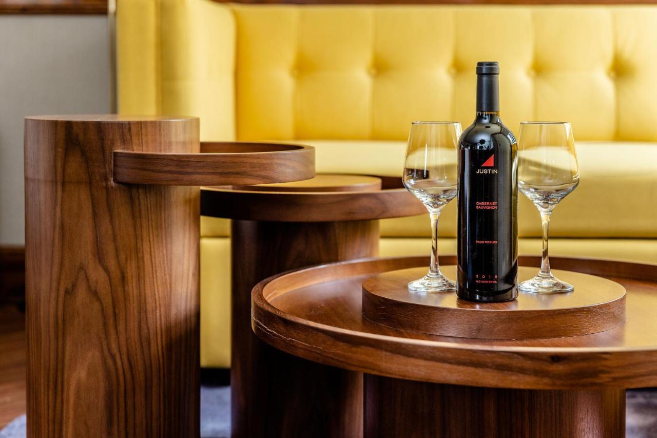 Chateau Merrimack Hotel & Spa Tyngsboro Εξωτερικό φωτογραφία