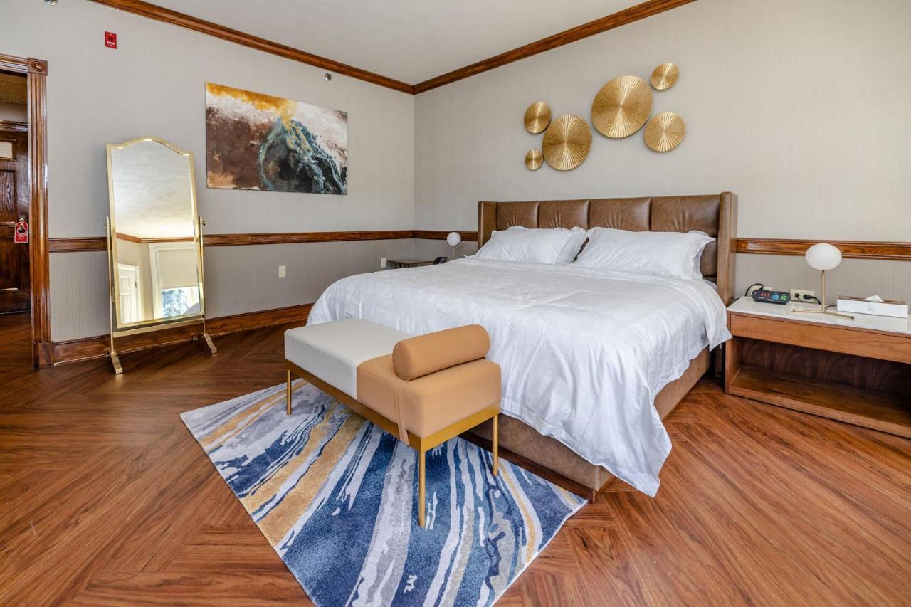 Chateau Merrimack Hotel & Spa Tyngsboro Εξωτερικό φωτογραφία